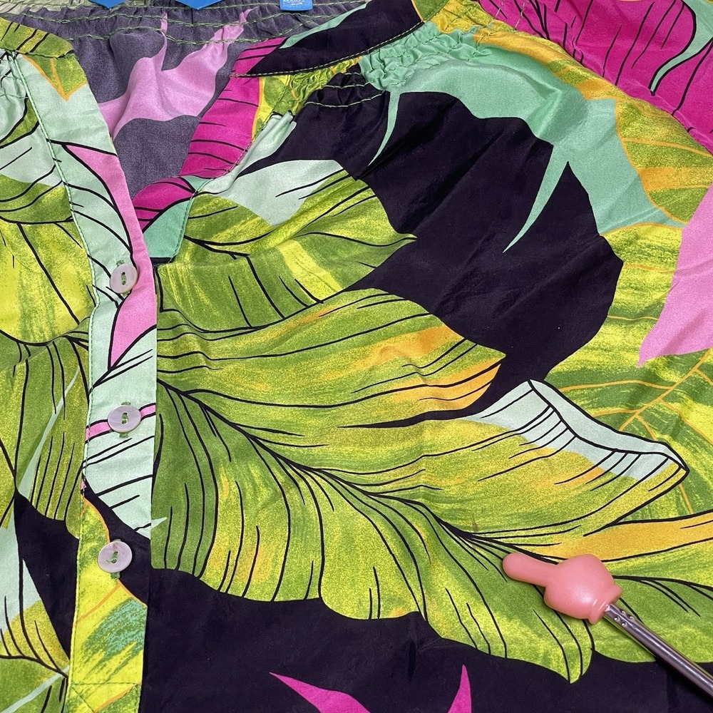 Tori Richard Honolulu Medium Green Pink Black Hawaiian 100% Silk Resort Dress - Picture 9 of 13